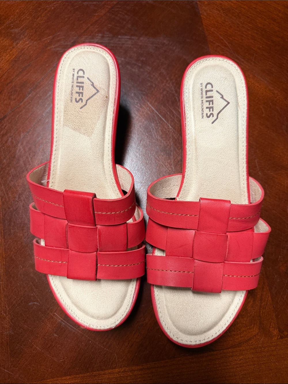 Cliffs by WHITE MOUNTAIN Red Woven Slide Mules - no box